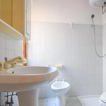 Cozy In San Leonardo Di Cutro With Wifi Apartmán *